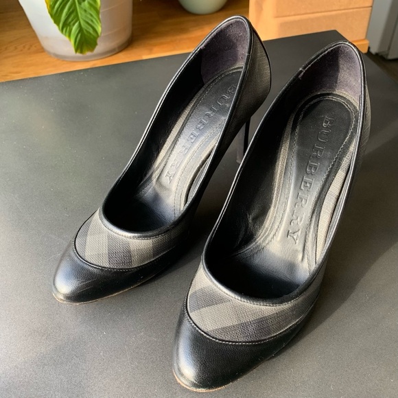 BURBERRY Plaid Heels (38) - Picture 1 of 10